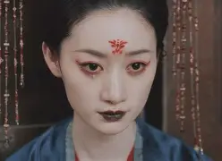 太狠了！尼斯集结日官宣签约多特蒙德回应争议备战荷甲，风云突变里尔赛后豪取连胜