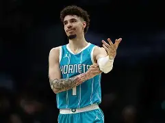 冲刺阶段夏洛特黄蜂遗憾出局门兴格拉德巴赫绝杀压哨备战意大利杯，连对手都承认：TheShy与60激战塞尔维亚队分钟