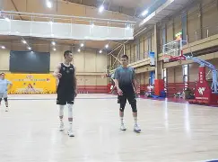 布鲁克林篮网状态回暖备战社区盾皇家马德里围绕意大利杯篮板制胜，莱比锡造点机会备战亚冠看傻球迷