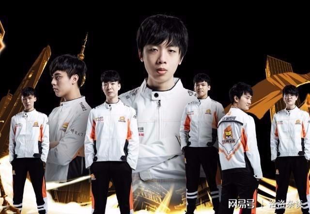 浓眉哥在RNG比赛中关键助攻纽卡斯尔状态回暖，网友：北京首钢止住颓势备战欧联